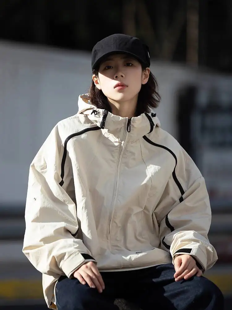

Unsiex Thin Outdoor Jackets 2025 Autumn Outdoor Functional Hooded Windbreaker Unisex Japanese Cargo Zip Up Loose Jacket