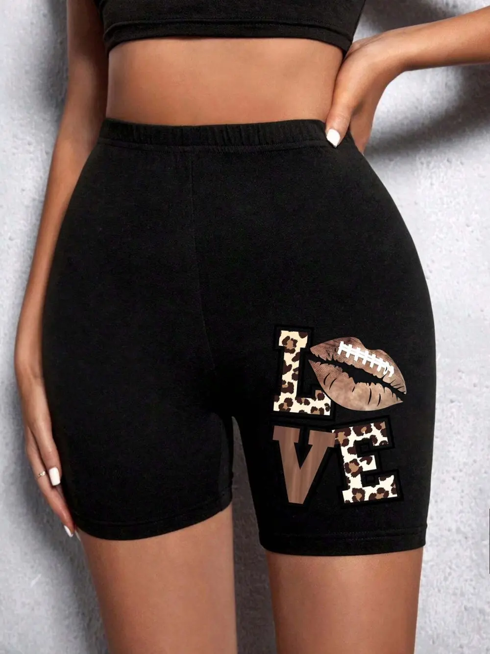 Letnie damskie obcisłe spodenki Leopard Heart And Love Letter Graphic Print Fitness Short Pantssexy Soft Stretch Female Sport Swear