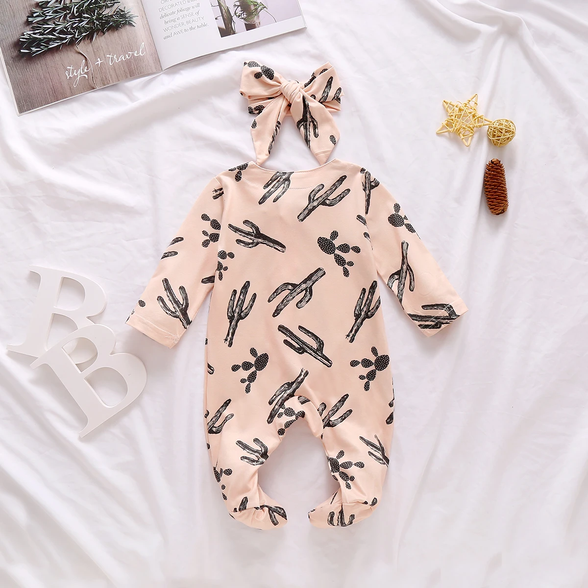 2 PCS Baby’s Print Jumpsuit New Born Boy Girl Long Sleeve Cactus Candy Print Long Pants Wrap Foot Romper and Bow Hairband