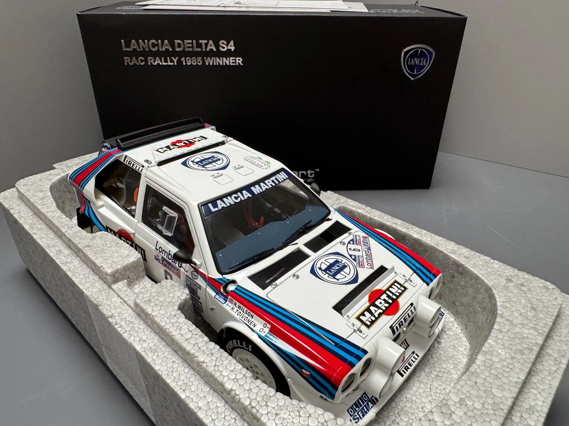 Autoart 1:18 Delta S4 #6 Rac Rally 1985 Winner Simulation Limited Edition All Open Alloy Metal Static Car Model Toy Gift