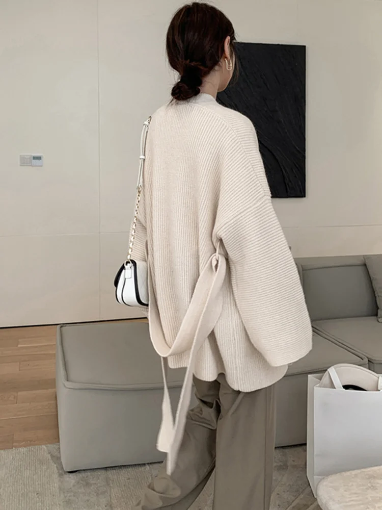 [EAM] Belted Big Size Knitting Cardigan Sweater Loose Fit V-Neck Long Sleeve Women New Fashion Tide Autumn Winter 2024 1DE2914