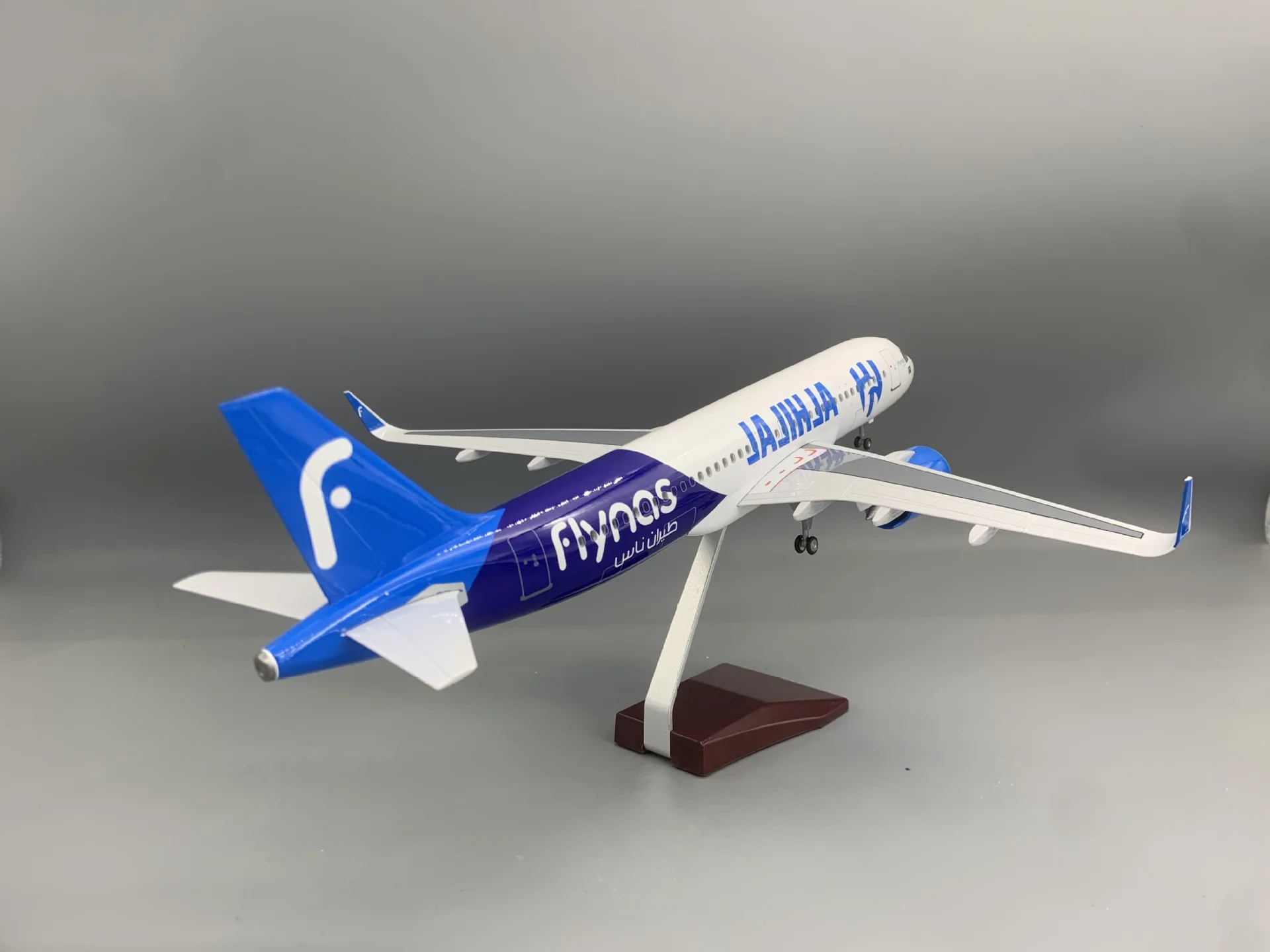 1:80 Scale Aircraft 47cm Saudi Flynas A320neo Airplane Model Resin Diecast Plane With Stand & Wheels Collected Gifts By Aviation