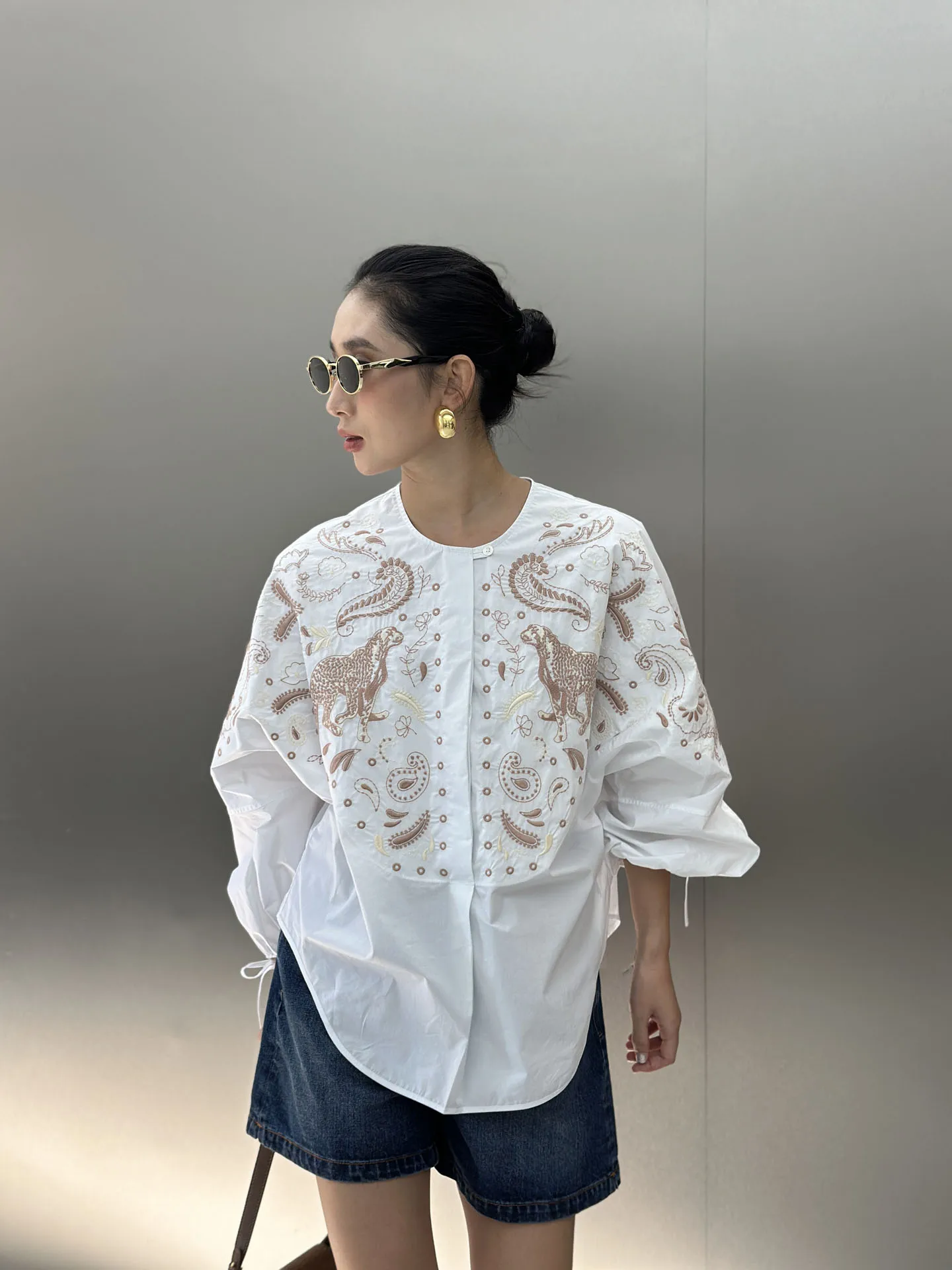 

Новая женская футболка оверсайз 2026 года с вышивкой Neline, из французского хлопка, с длинным рукавом, круглым вырезом, традиционная, в стиле крет-пэйдж.