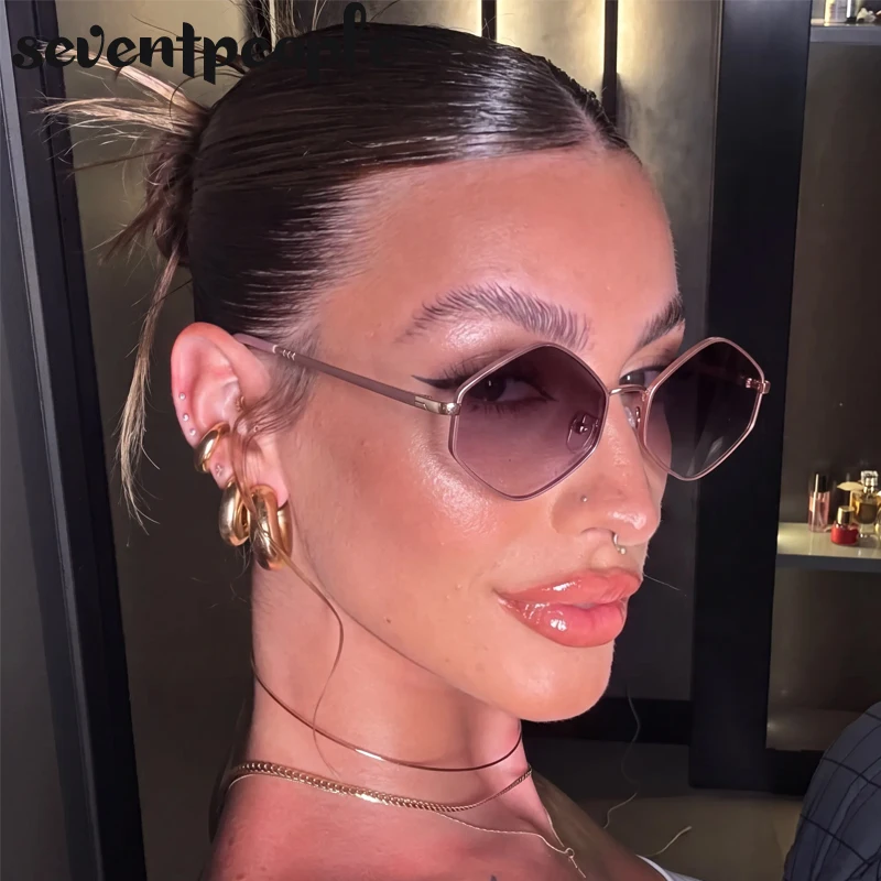 Kleine Sechseckige Punk-Sonnenbrille für Damen 2026 Luxusmarke Klassische Steampunk Polygon-Sonnenbrille für Damen Vintage-Schattierung