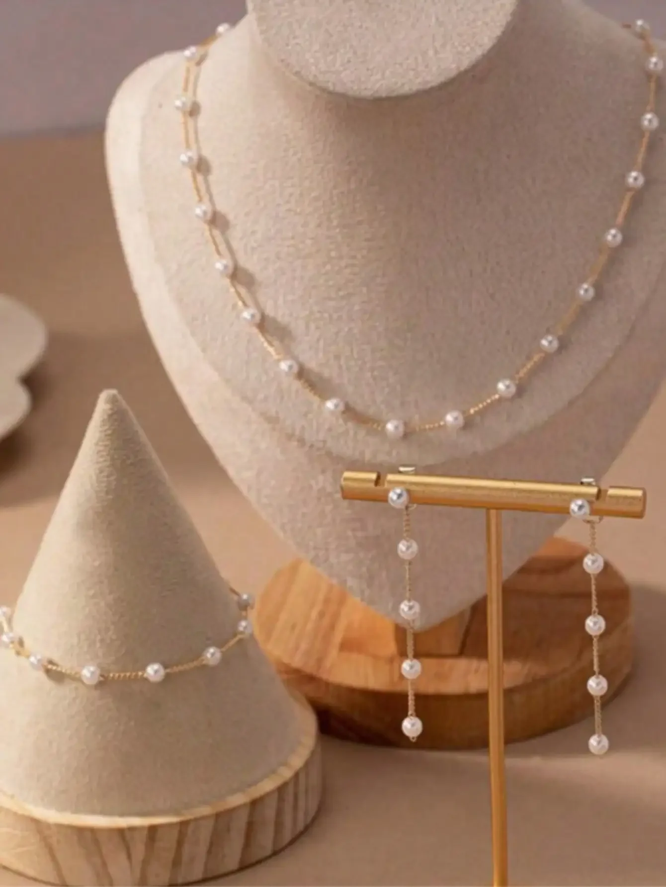 

Pearl Beaded Jewelry Set: Necklace, Earrings & Bracelet for Women