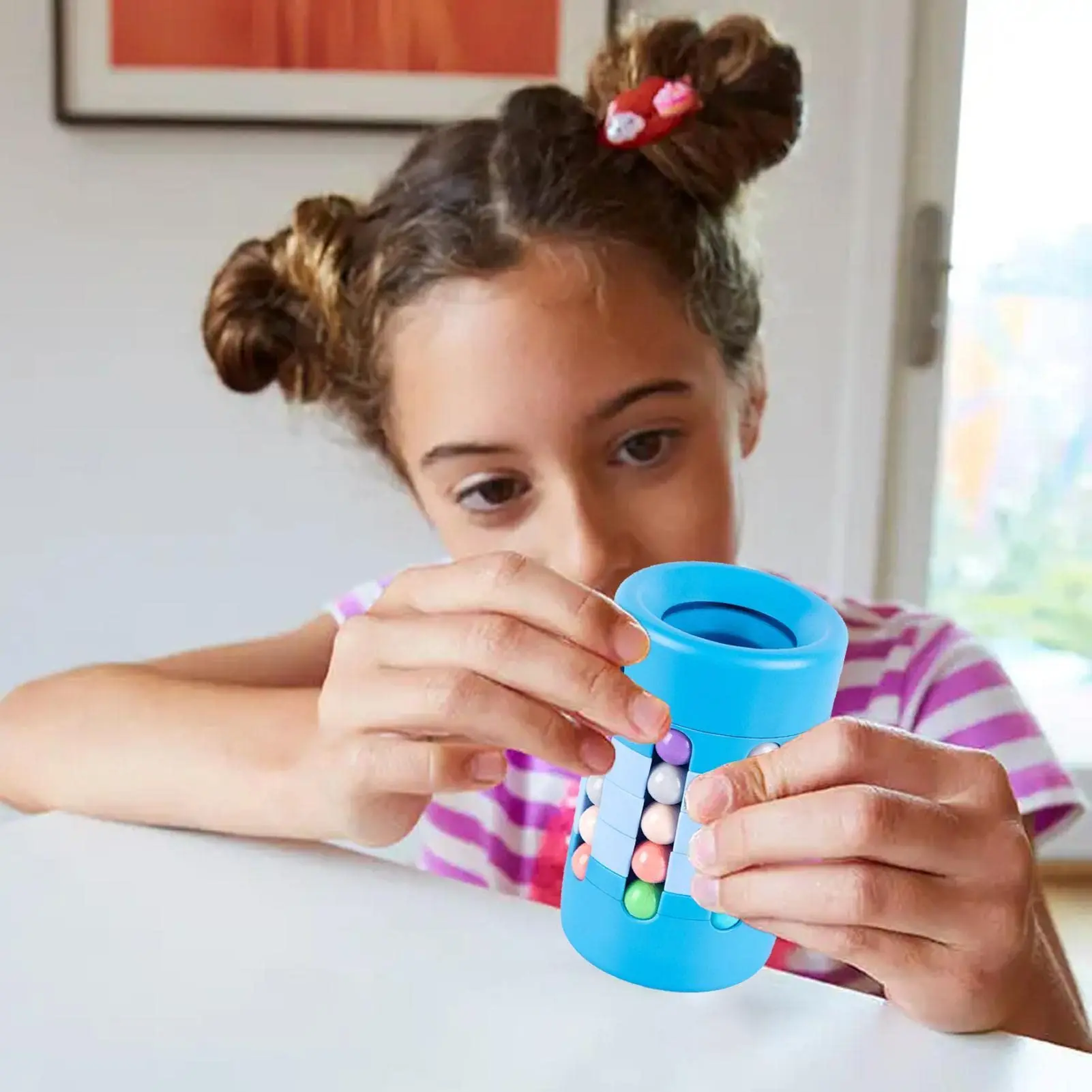 Portapenne rotante con cubo di fagioli magici, giocattolo rotante e organizer da scrivania per alleviare lo stress e la creatività