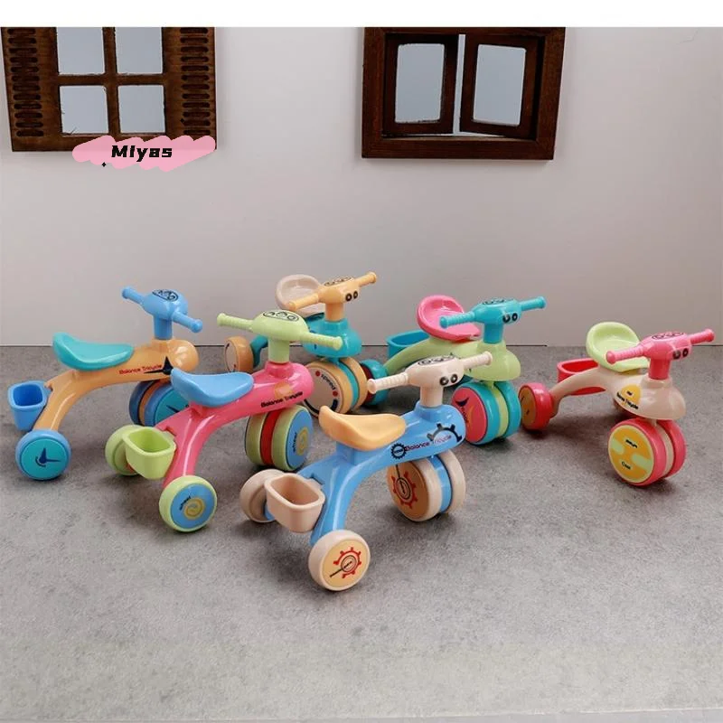 1Pcs Mini Tricycle Dollhouse Toy - Simulation Small Bike Model for Home Scene Decoration Doll House Accessories