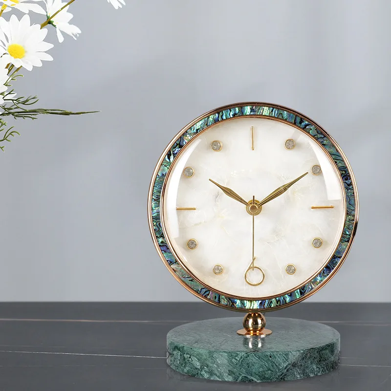 Wholesale shell seat clock European light  simple desktop ornament seat clock living room high-end atmosphere silent fashi