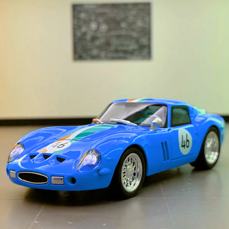 

1:32 Limited Edition Sports Car GTO Alloy Model Bedroom Ornament Tabletop Toys Kids Friends Gifts