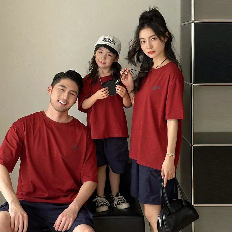 

New Family Matching Outfits Cotton Oversized Short Sleeve T Shirts and Shorts Set for Parents and Kids Summer Casual Clothes