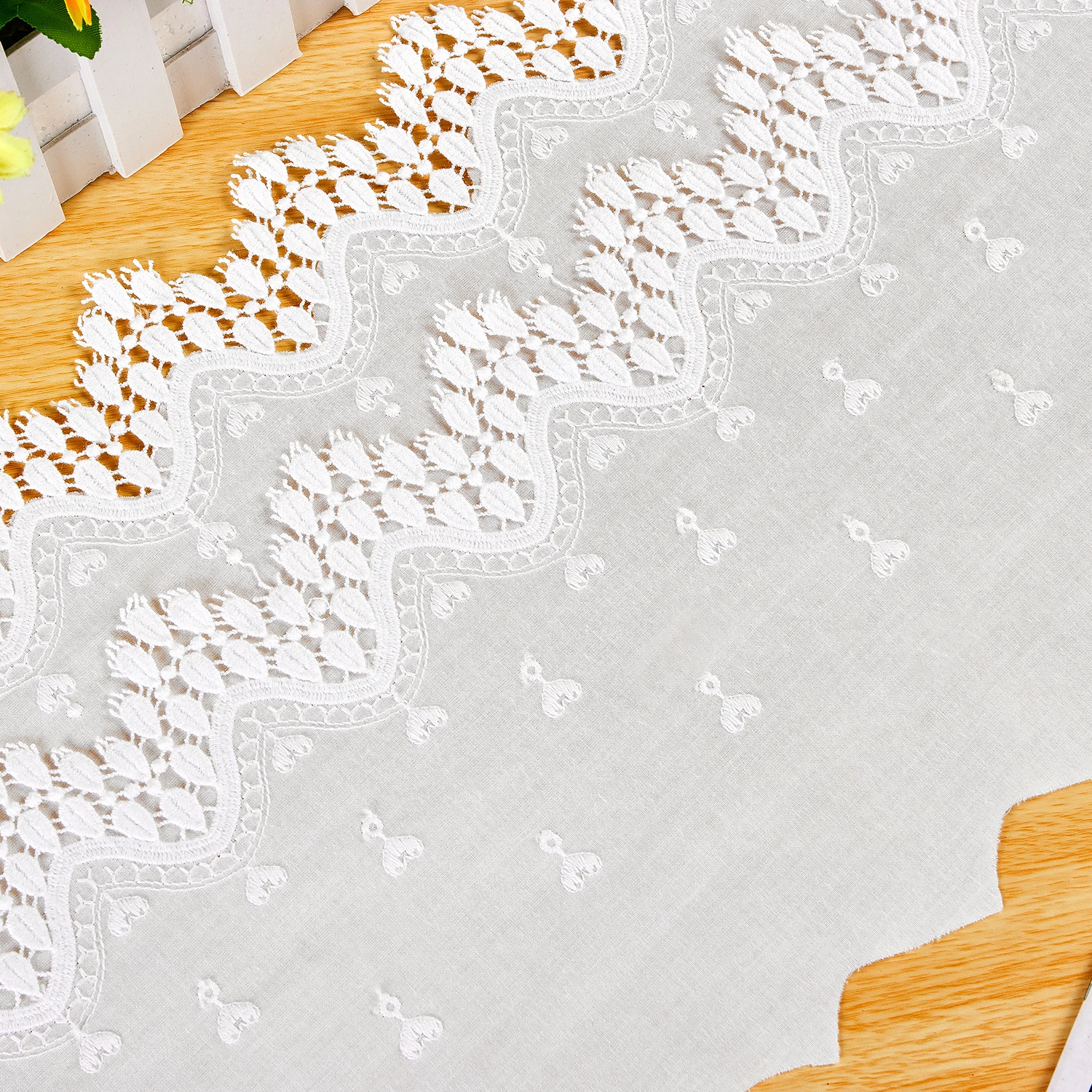 3 Yards/Lot. Beige und Weiß, 100 % Baumwolle, bestickte Spitzenstoffe, Damenbekleidung, DIY-Spitzenbesatz. – Detail 5