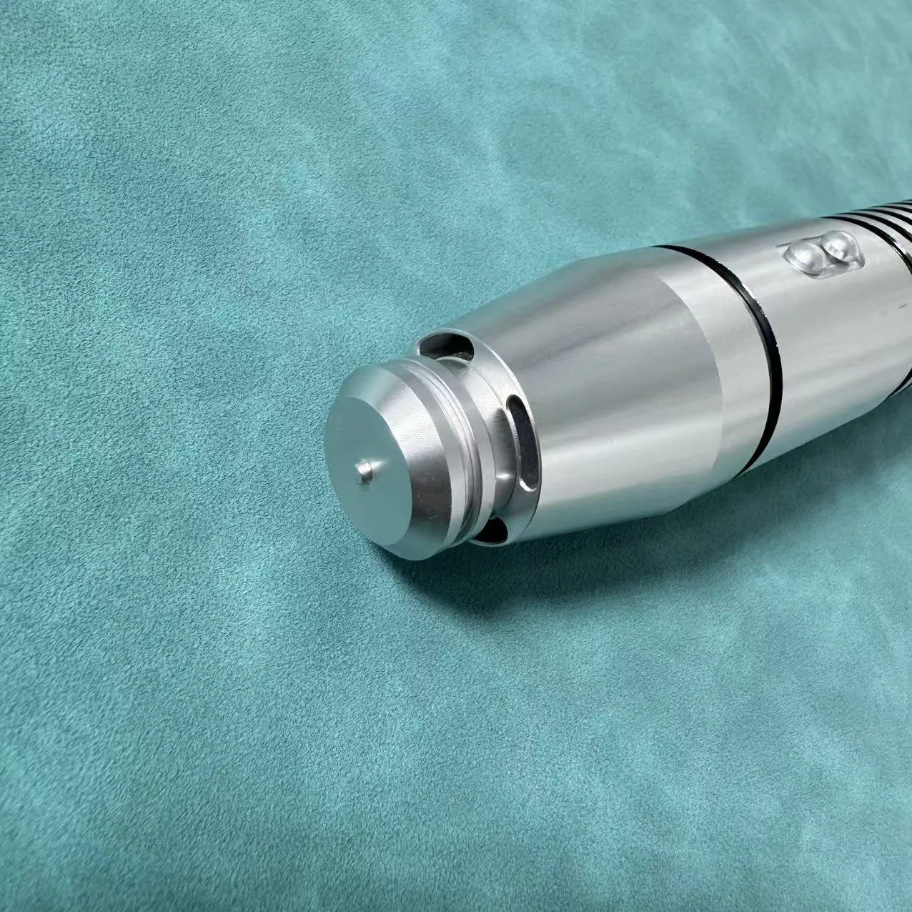 ليتسبر الثقيلة المبارزة بكسل المعادن هيلت ألوان لا نهائية الخطوط الصوتية تغيير السيوف الليزر تأثيري لعب الاطفال