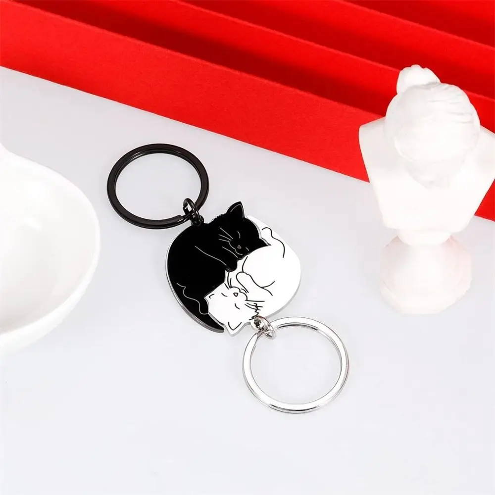 Hug Cat Couple Keychain Stainless Steel Hanging Jewelry Matching Cat Key Ring Patchwork Cute Lovers Keyring Husband Wife