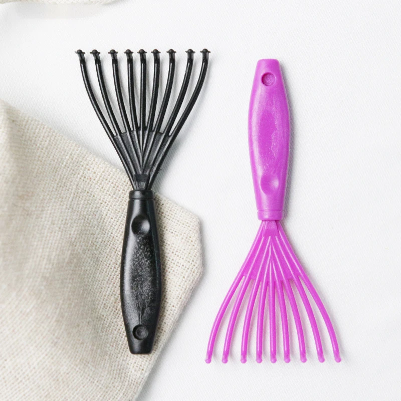 

1piece of comb brush cleaner plastic handle cleaner brush remover embedded hair tool cleaning product Special for real hair wigs