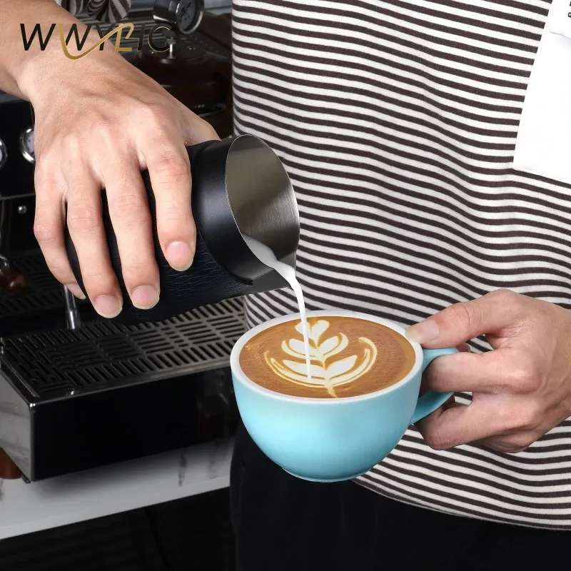 

Suitable for Concentrated Milk Tank V3500ml Handleless Milk Mist Pot, with Pointed Mouth Concentrated Coffee Steam Tank