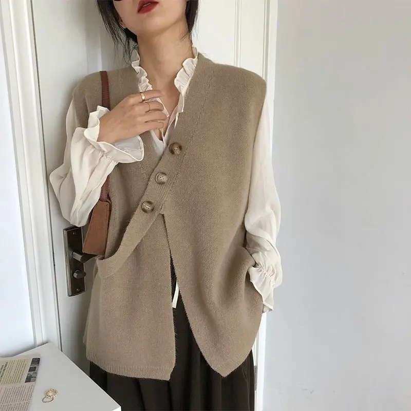 2023 New Women\'s Clothing V-Neck Long Sleeve Solid Color Autumn Winter Loose Plus Size Casual Fashion Button Asymmetrical Tops