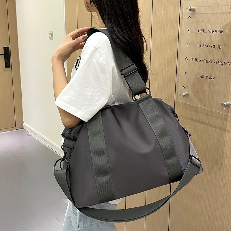 Trendy and fashionable sports bag, this year's new Oxford travel shoulder bag, women's bag, large capacity portable fitness bag