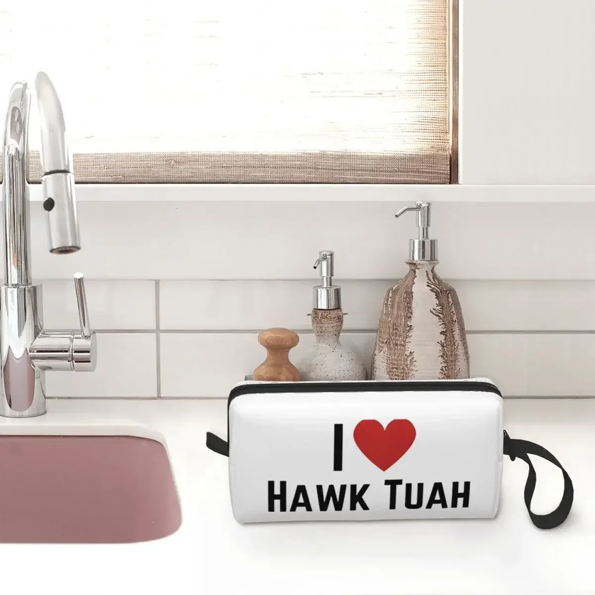 I Love Hawk Tuah Makeup Bag Pouch Cosmetic Bag for Men Women Spit on that Thang Toiletry Bag Dopp Kit