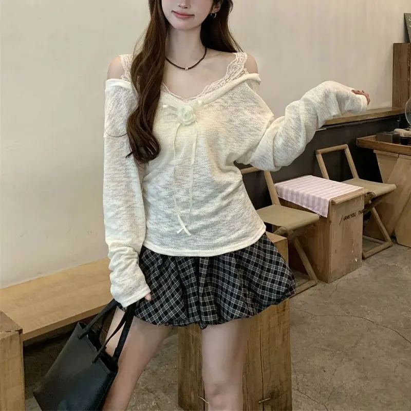 

Fake Two Pieces Korean Off Shoulder Pullovers Autumn Chic Lace Spliced Women's Clothing Solid Color Casual Slash Neck T-shirts