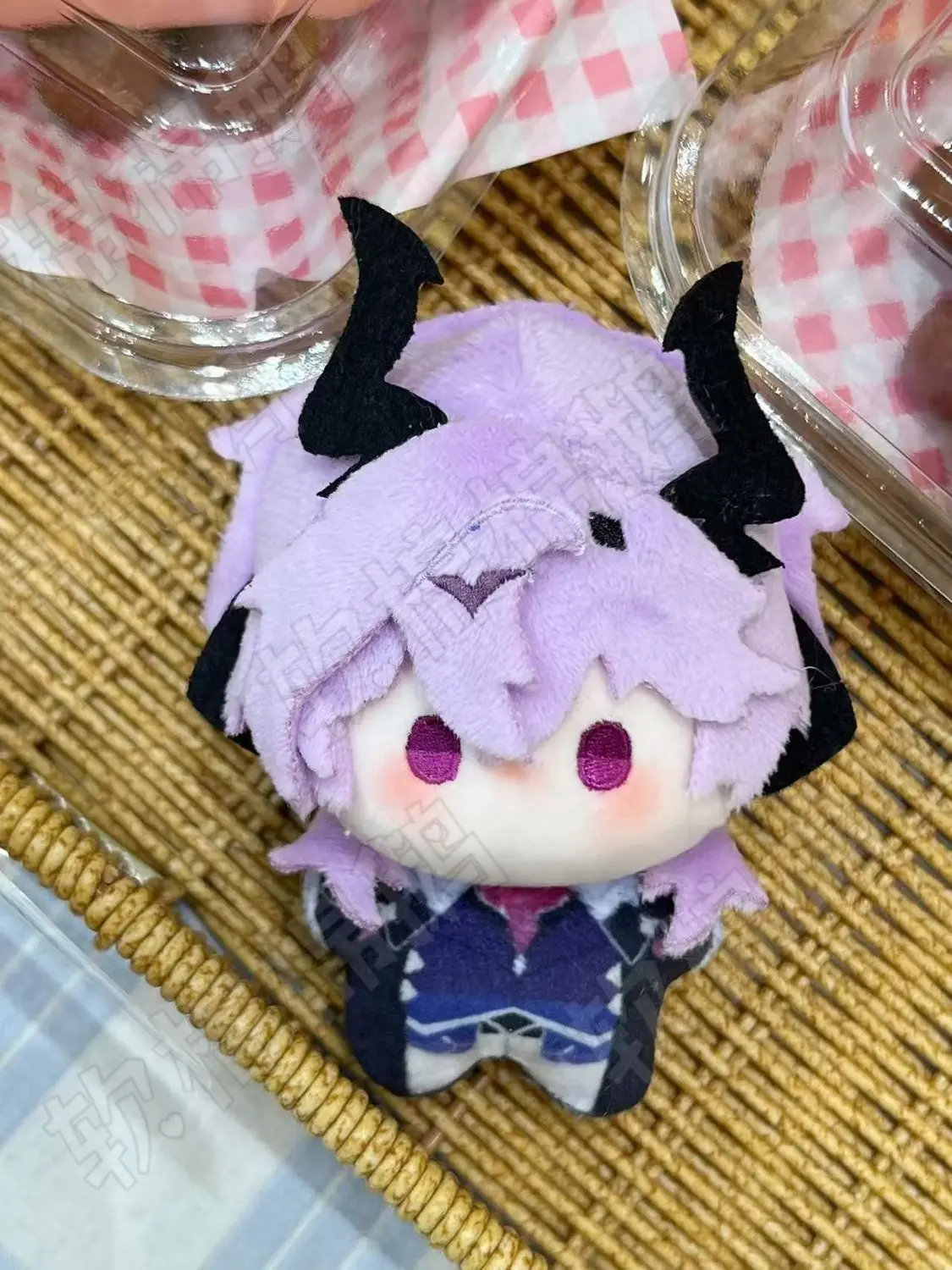 10 سنتيمتر أنيمي جينشين تأثير دورين تأثيري أنيمي أفخم الكرتون نموذج لجسم بلوشي غرفة الديكور أفخم قلادة