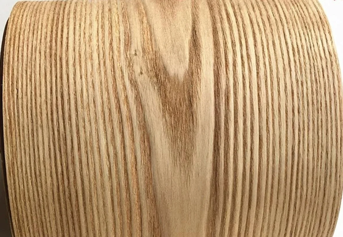 L: 2,5 metros de ancho, 180mm de ancho, T: 0,4mm, hojas de chapa de madera con patrón de Fraxinus Mandshurica Natural, decoración de suelo de Audio para el hogar