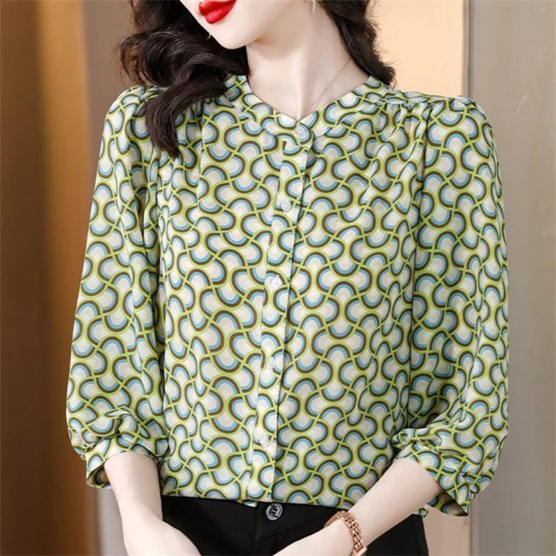 Women Spring Summer Style Chiffon Blouses Shirts Lady Casual Half Puff Sleeve Stand Collar Printed Blusas Tops DF4982