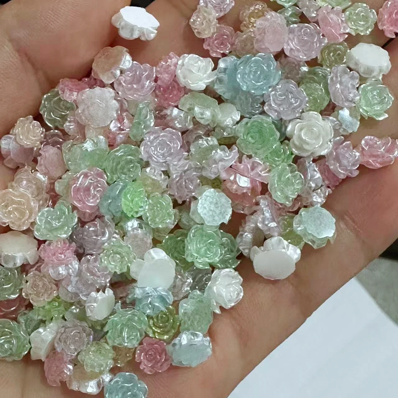 6/8mm perla sólida Rosa resina moda uñas encantos Multi colores perla polvo pegajoso Camelia decoración artística de uñas Accesorios 20 piezas