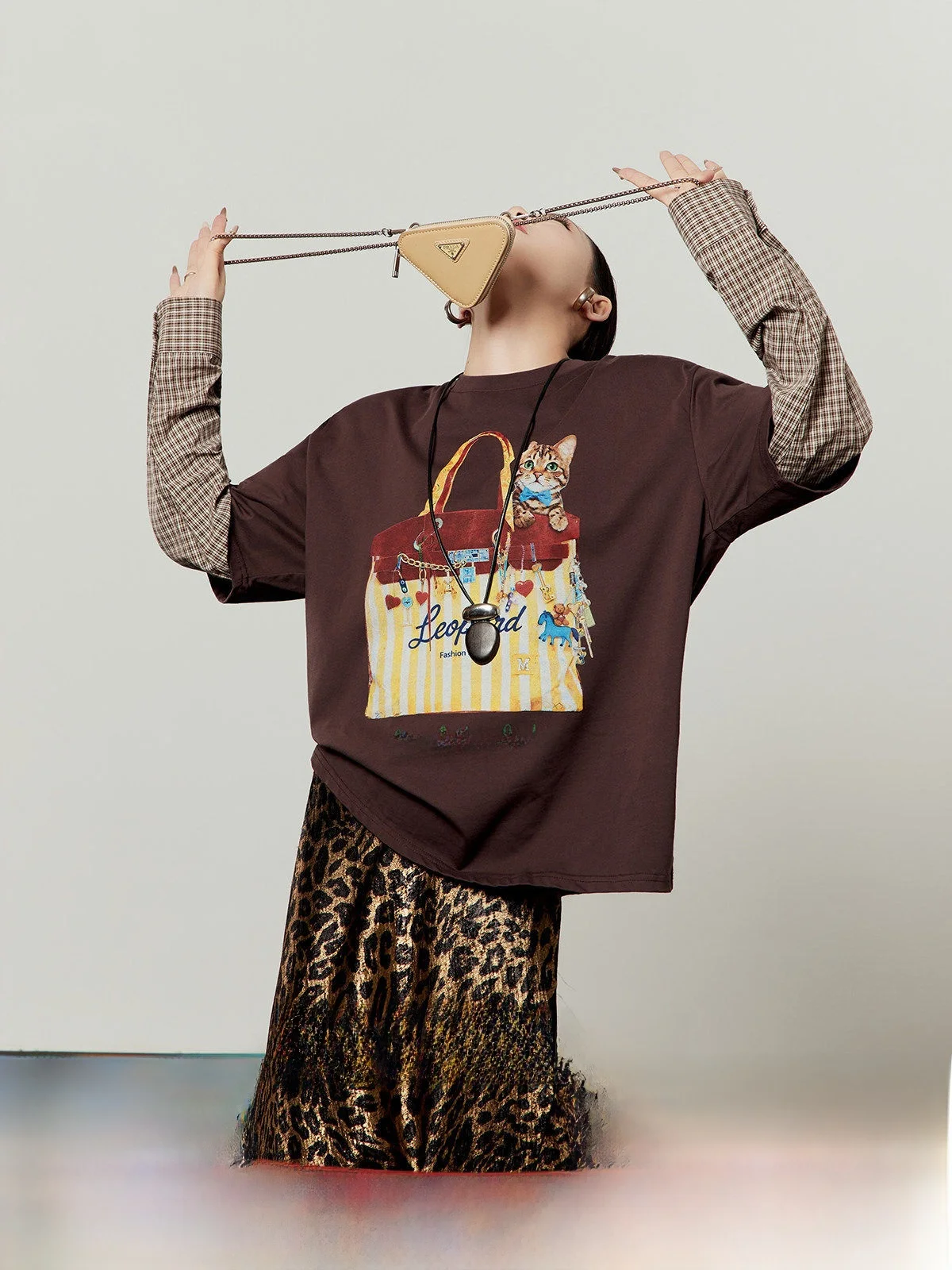 

Loose Women's Pattern Plaid T-shirt Coffee Color Spring New Style Casual Loose Fit Long Sleeve Printed Top for Ladies