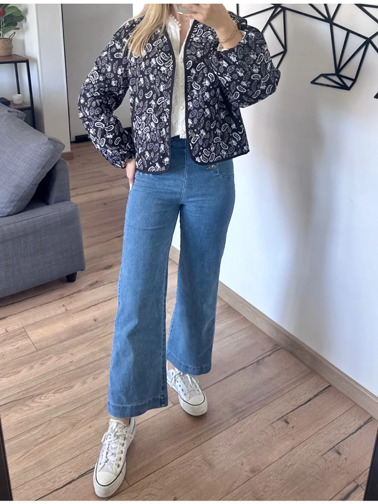 

European-style new women's fashionable and versatile wide-neck printed cotton coat with a relaxed and casual V-neck.