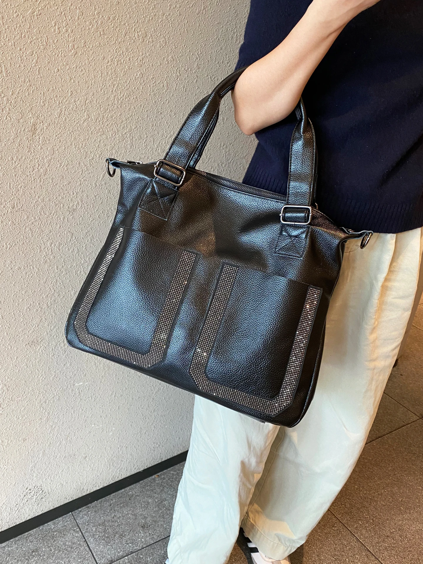 Glossy Soft Leather Minimalist Handbag Large Tote Shoulder Crossbody Bag Women Commuting Multi-pocket Armpit Shoulder Bag