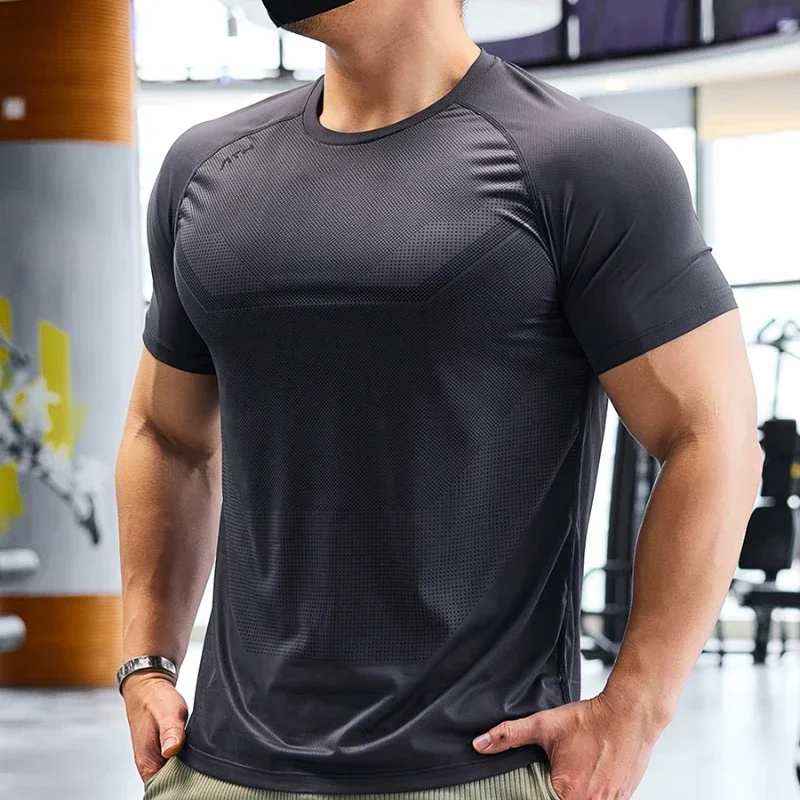 

Men Sports T-shirt Dry Fit Short Sleeve Tops Running Compression Sweatshirt Yoga Top Jogging Workout Clothes Rashguard