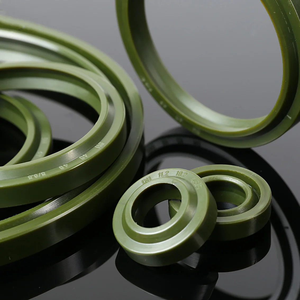 1PCS Polyurethane DHS Hydraulic Oil Seal High-Pressure Wear-Resistant And Dustproof Sealing Ring ID 11.2~170mm  OD 19.2~184mm