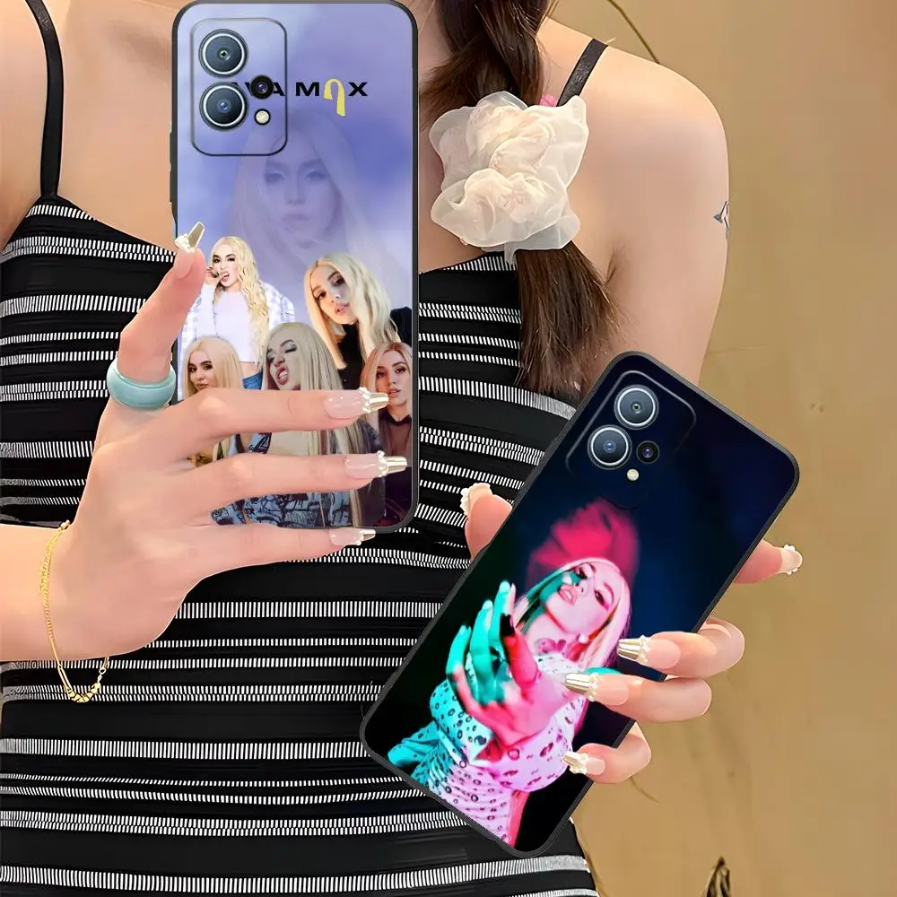 Fashion Ava Max Pho…