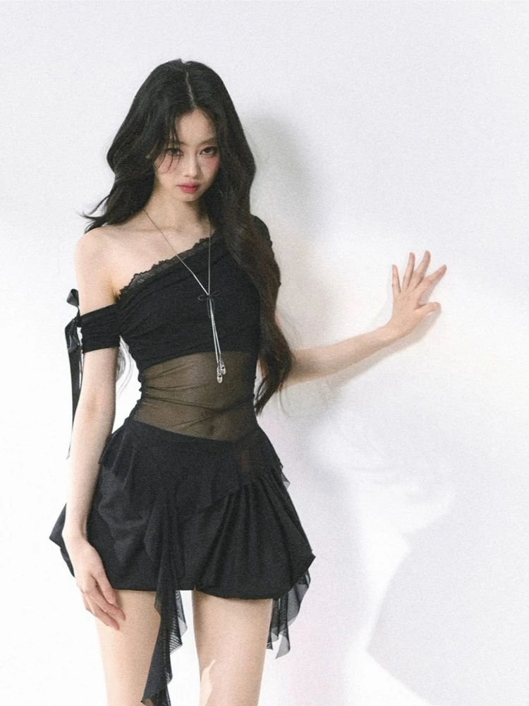 2026 Summer Fashion New Women's Elegant Design Lace Tank Top Slant Shoulder Long Sexy Spicy Girl Irregular Top