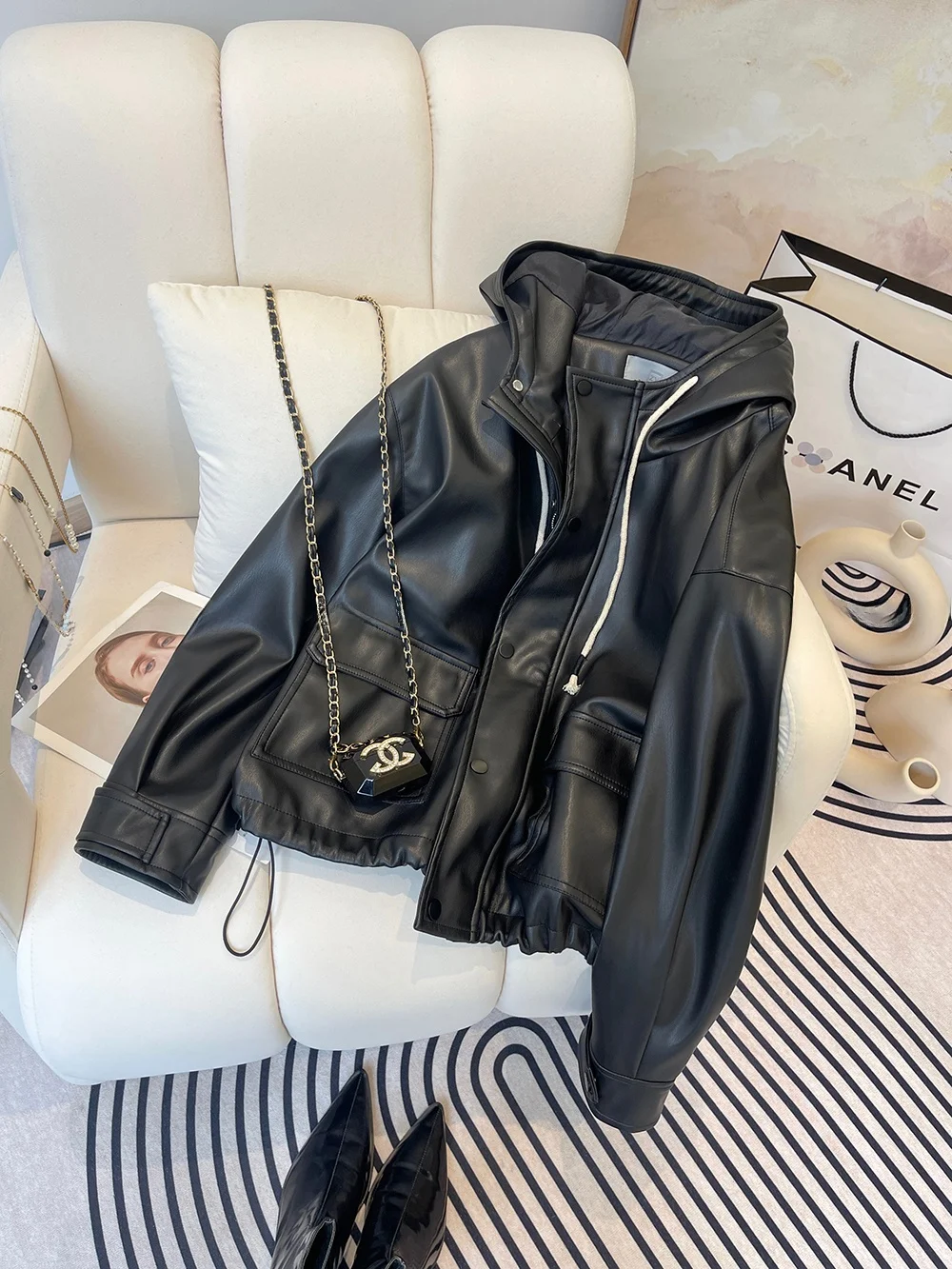 Black Hooded Leather Jacket Short Women's Casual Versatile PU Leather Top Trendy Autumn Wear New Arrival Fashionable