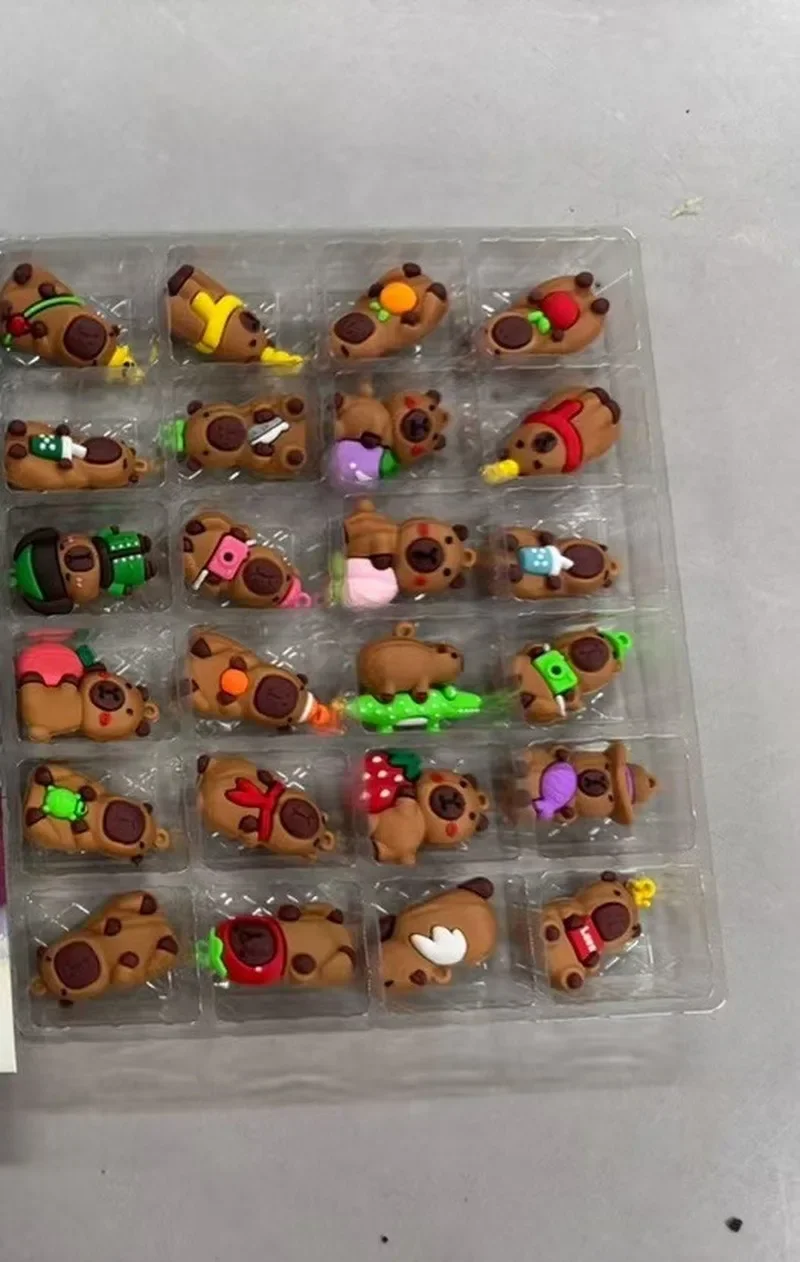 متوفر 24 قطعة كابيبارا عيد الميلاد تقويم القدوم العد التنازلي التقويم لطيف الديكور لعبة طفل هالوين هدية الكريسماس #3