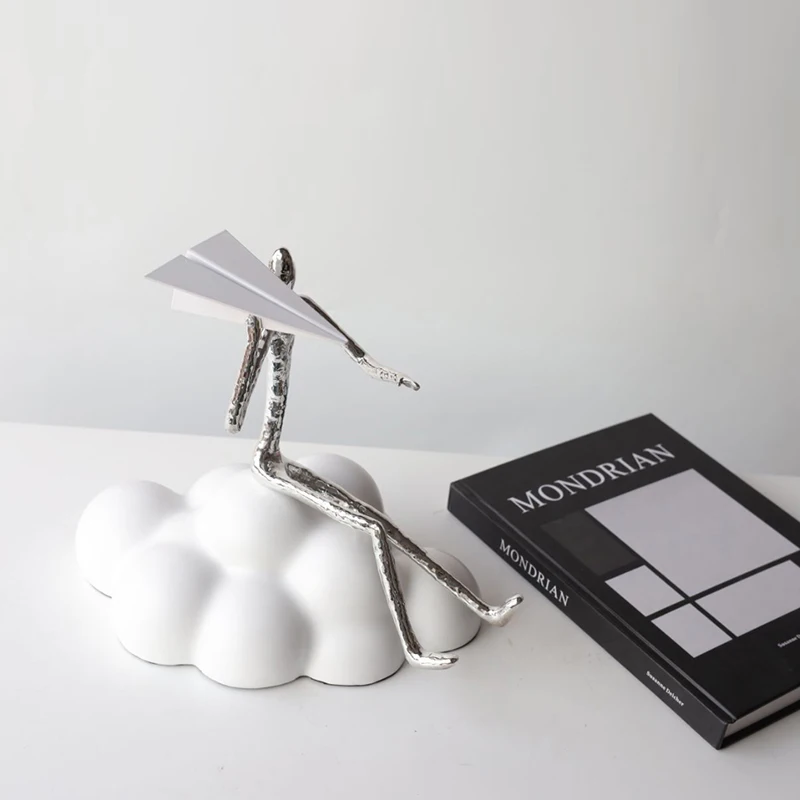 Creative Gifts Small Figure Statue Living Room Office Library Metal Home Accessories