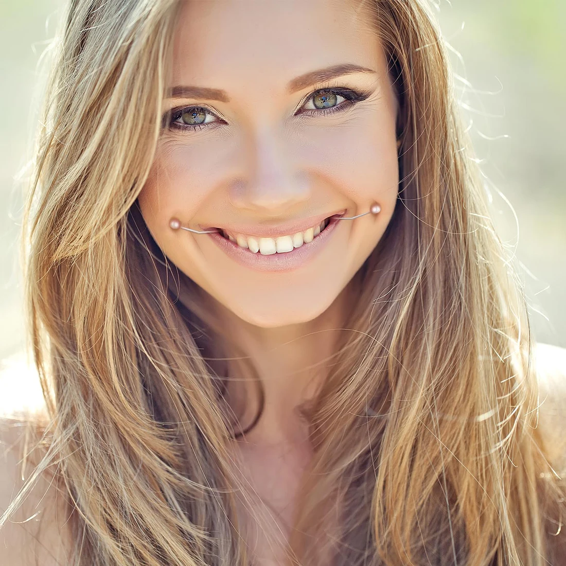 頬用ディンプルメーカー1ペア、顔用ディンプルメーカーボール、笑顔を改善、簡単に装着、自然なディンプルを作るためのディンプルトレーナー