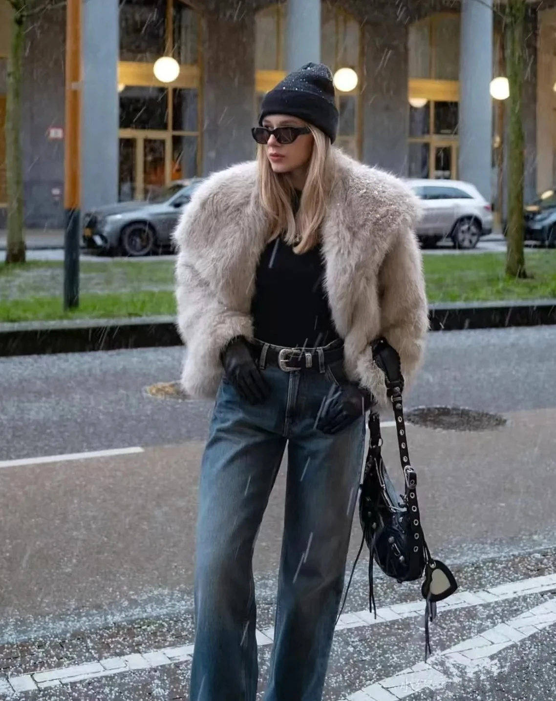 

Autumn Winter Ins Street Style Fashion Faux Fur Coat Big Collar Fox Fur Overcoat Warm Thick Luxury Brand Plush Coat