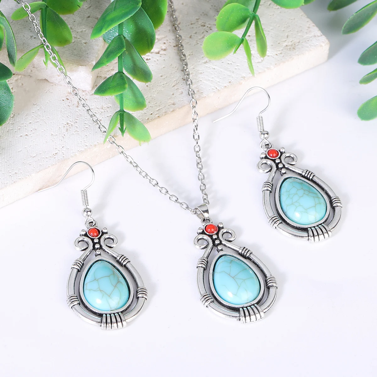 2023 Bohemia Ethnic Jewelry Set For Women Vintage Tibetan Silver Plated Geometry Green Turquoises Necklace Earrings Sets Jhumka