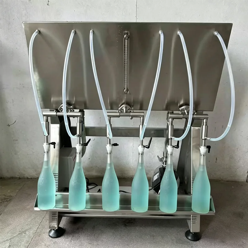 

-oo Semi Automatic 4 6 Head Gravity Filling Machine for Wines Spirits Fruit Juices Glass Plastic Bottles Siphon Equipment