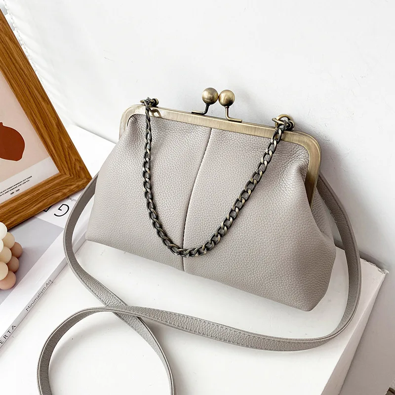 Vintage Shoulder Bags Women Small Chain Crossbody Bags Kiss Lock