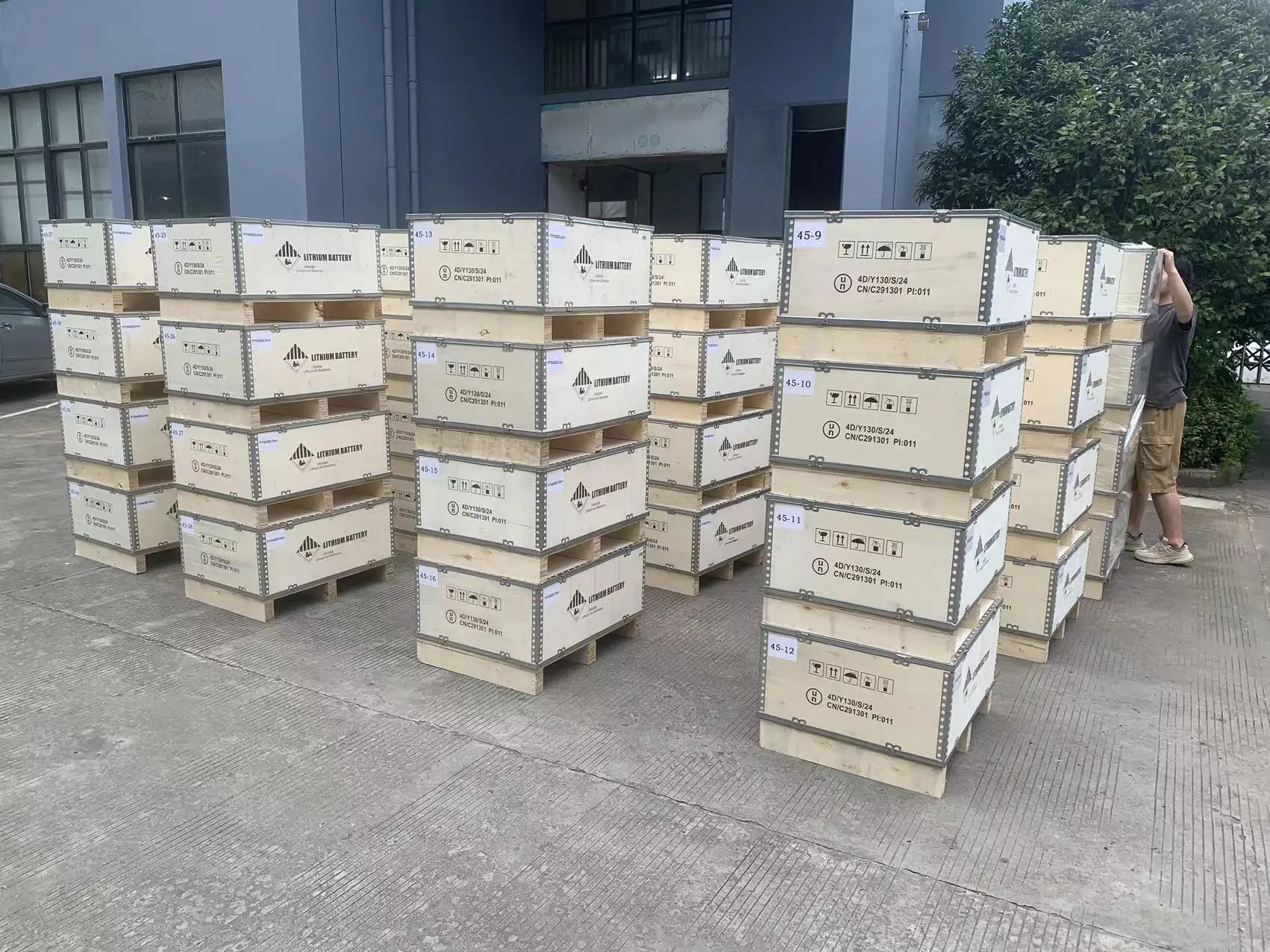 TTNergy Factory الكل في واحد البطارية الشمسية 15kwh 20kwh بطارية ليثيوم 48V 51.2V 200ah 300ah مكدسة Lifepo4 البطارية مع العاكس