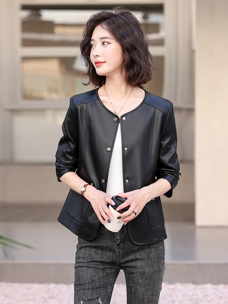 Giacca in Pelle da Donna Stile Biker Primavera 2025, Vestibilità Slim, Cappotto in Pelle di Pecora Bianca, Nuovo Arrivo da Haifeng