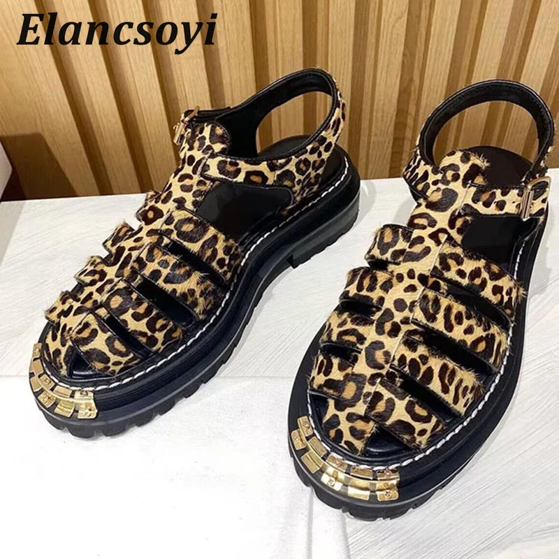 Sommersandalen für Damen, Pferdehaar-Webmuster, hohle Sandalen, Metallnieten, römische Schuhe mit dickem Boden, vielseitige Freizeitschuhe