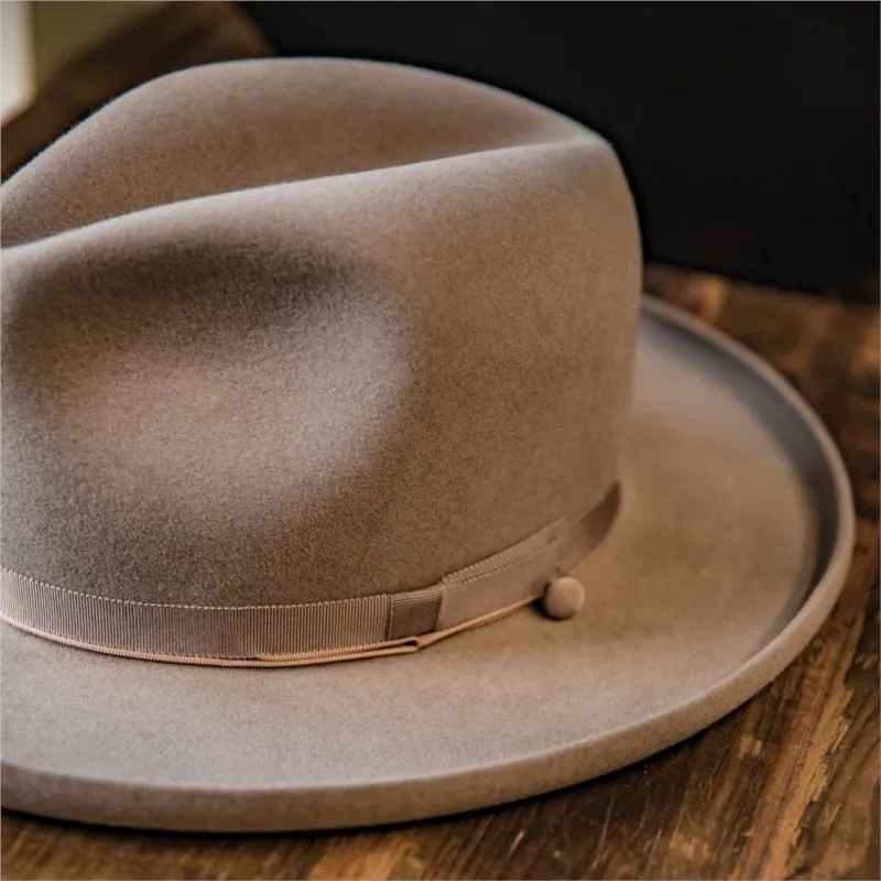 Pure felt hat with webbing decoration