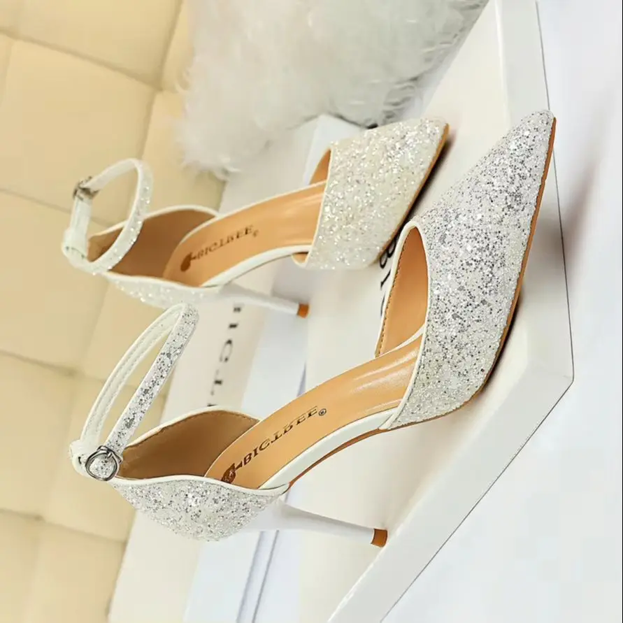 

2023 Летние модные женские туфли-лодочки на высоком каблуке с блестками белого золота и серебряного цвета, дизайнерские блестящие туфли на низком каблуке, вечерние свадебные туфли, большие размеры 34-43