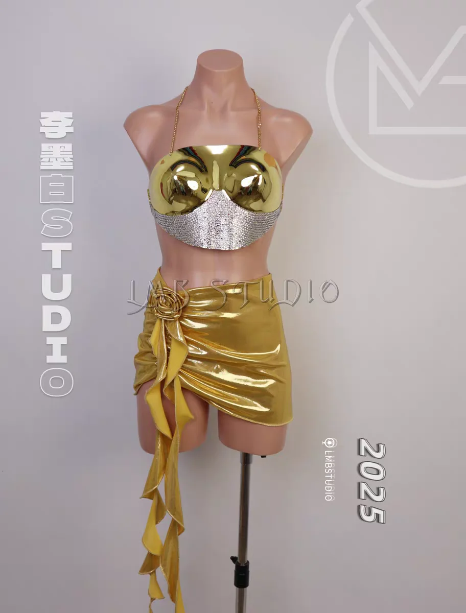 ミラー電気メッキラインストーンシルバーセクシーな鎧パフォーマンススーツホリデーパーティーアンカー歌手ダンサーロングスカートステージ服