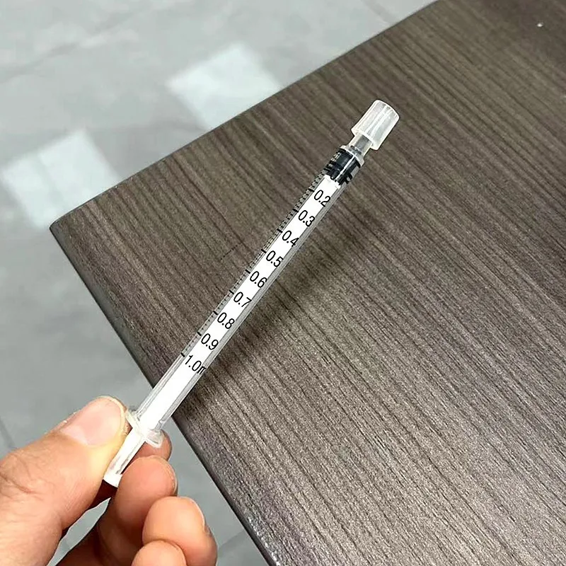 100 Pack 1ml Plastic Syringe Individually Sealed No Needles Disposable Refilling Feed Pets Oil or Glue Applicator