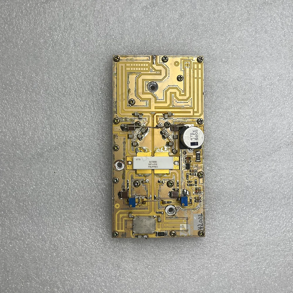 

1 шт. 600 Вт 50 В UHF-усилитель мощности для радиочастотного диапазона, 470-860 МГц, BLF888D. Устройство Doherty: 5-8 Вт; Устройство DVB-T: 1-2 Вт [не новое]